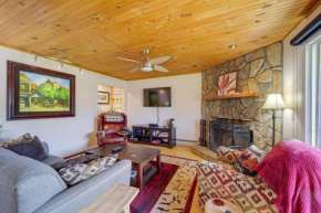 Hike, Bike and Ski Condo with Deck in Beech Mountain